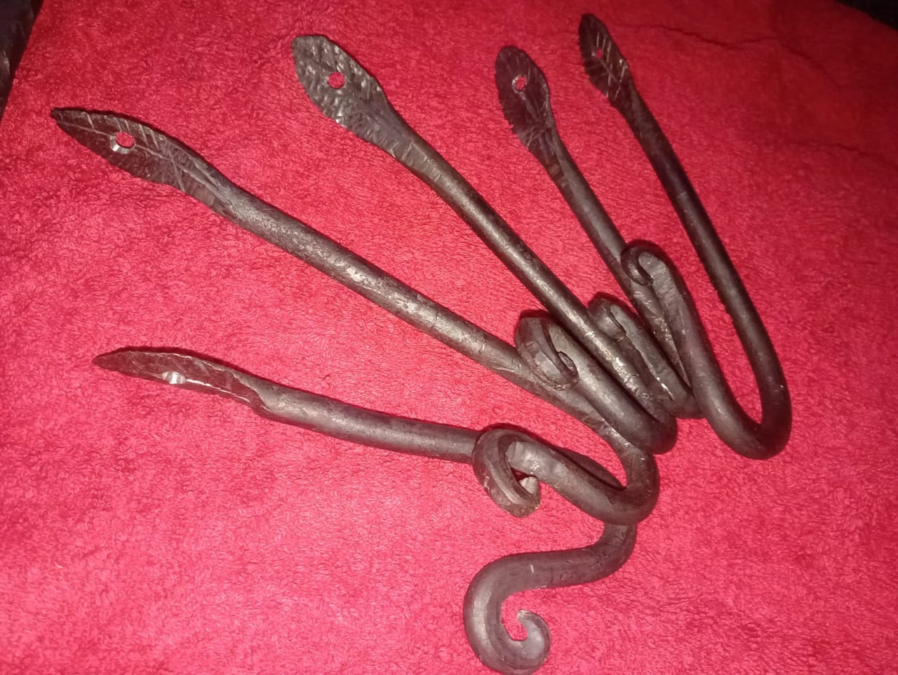 J haken. Hand gesmeed