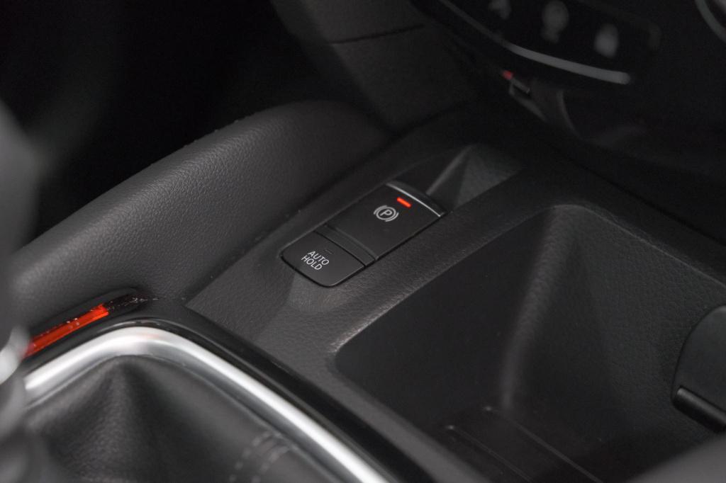 Nissan Qashqai 1.3 dig-t tekna | trekhaak | panoramadak | adaptieve cruise 