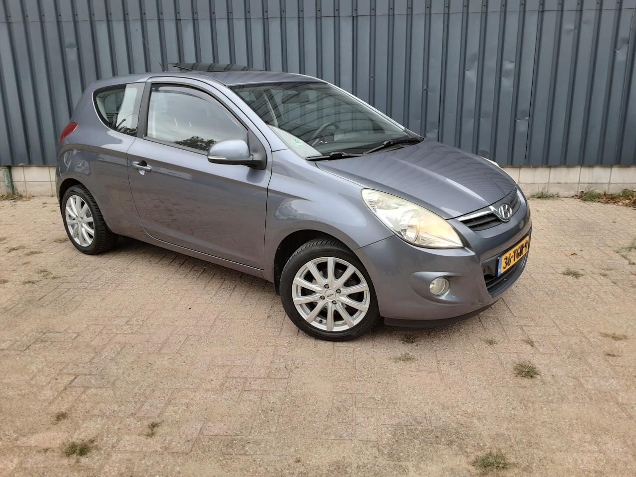 Hyundai i20 1.4i i-Motion