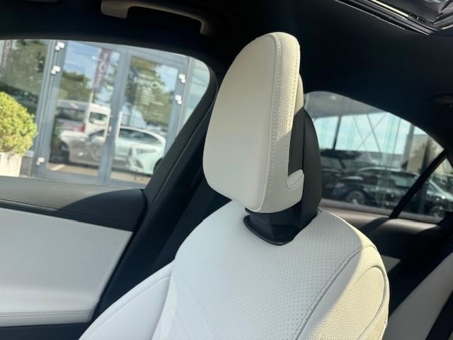 Mercedes-Benz C-Klasse 300 e amg line i panorama dak i distronic + i 360° c