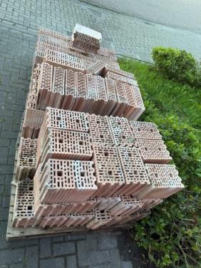Poroton of Porotherm stenen