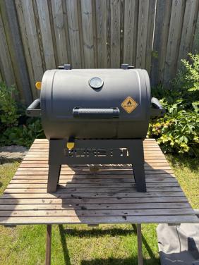 Boretti terzo tafelbarbeque met hoes