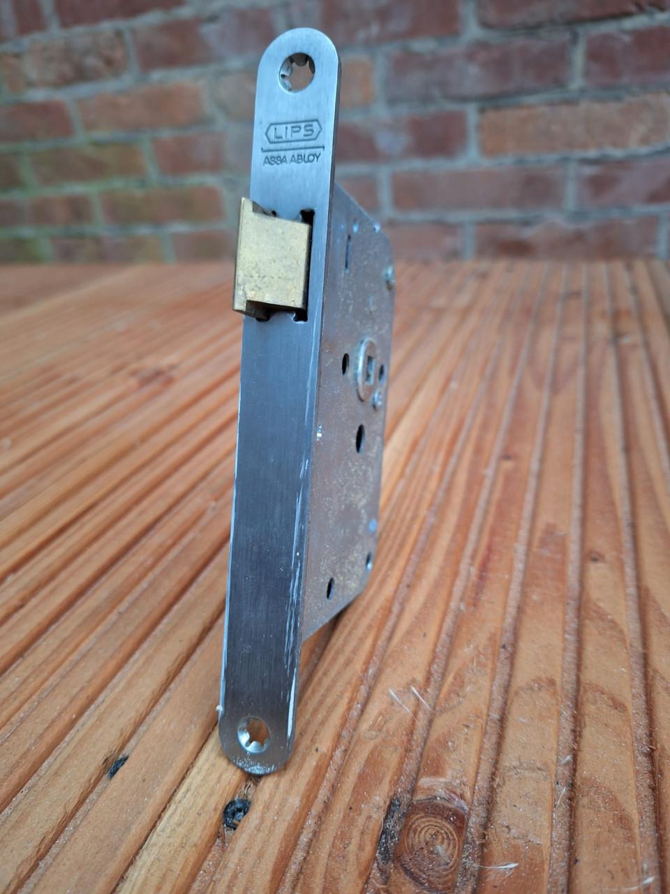 Loopslot - LIPS ASSA ABLOY