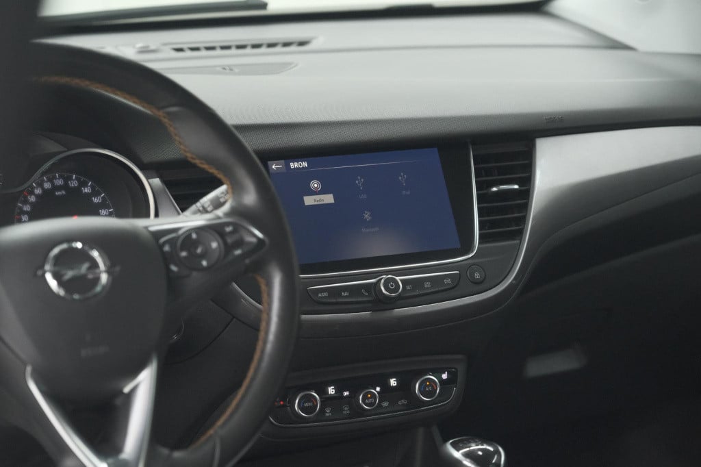 Opel Crossland X 110 turbo online edition | camera | dodehoekdetectie | app