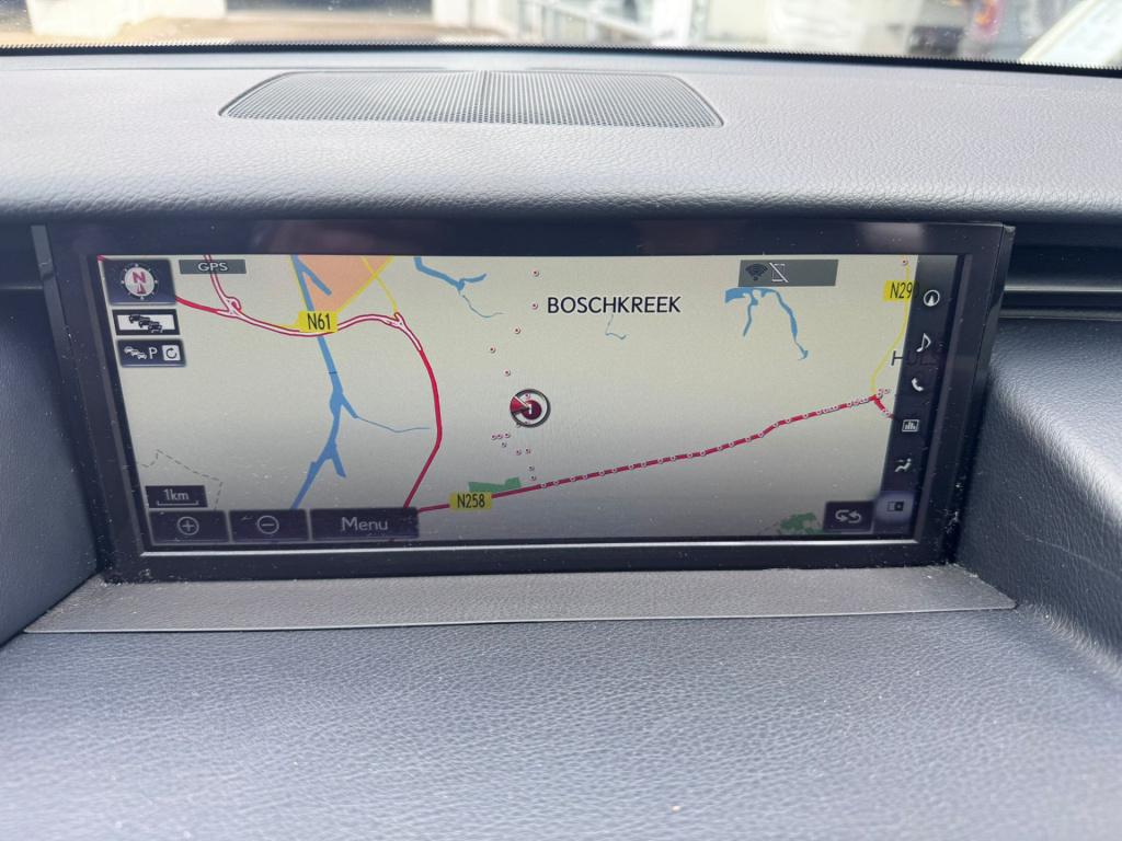 Lexus Is 300h hybrid business line