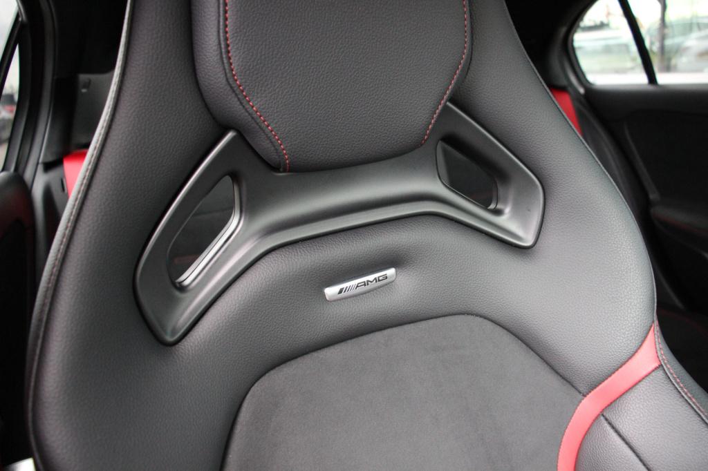Mercedes-Benz A-Klasse amg 35 4matic premium plus | schaalstoelen | 360 cam