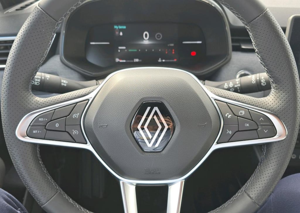 Renault Clio 1.0 tce 90 gpf techno - pack city premium 360° / pack winter
