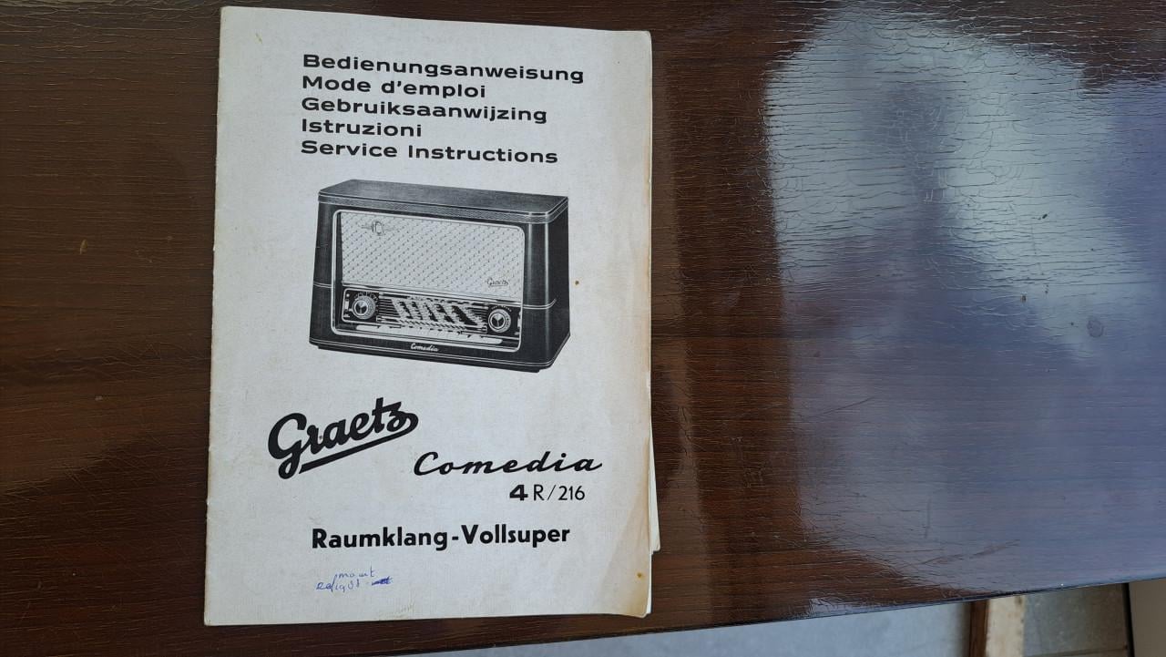 Vintage radio Graets comedia 4r/216