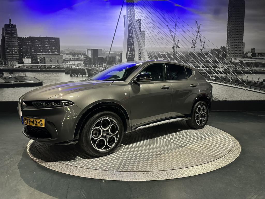 Alfa Romeo Tonale 1.3 ibrida plug-in q4