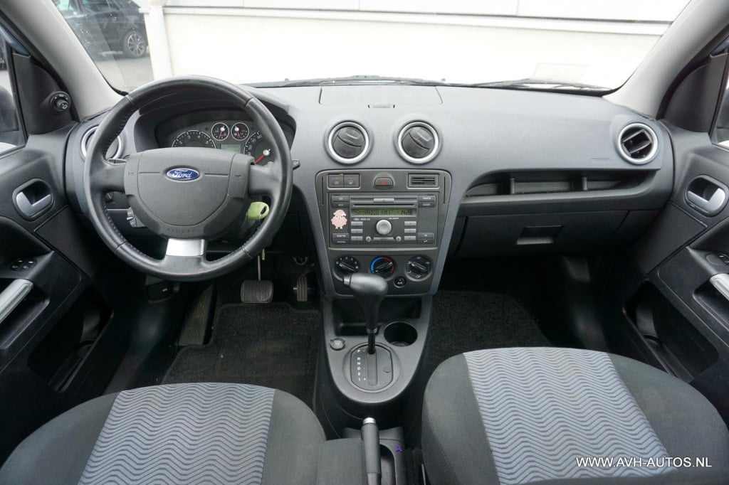 Ford Fusion 1.6-16v futura automaat