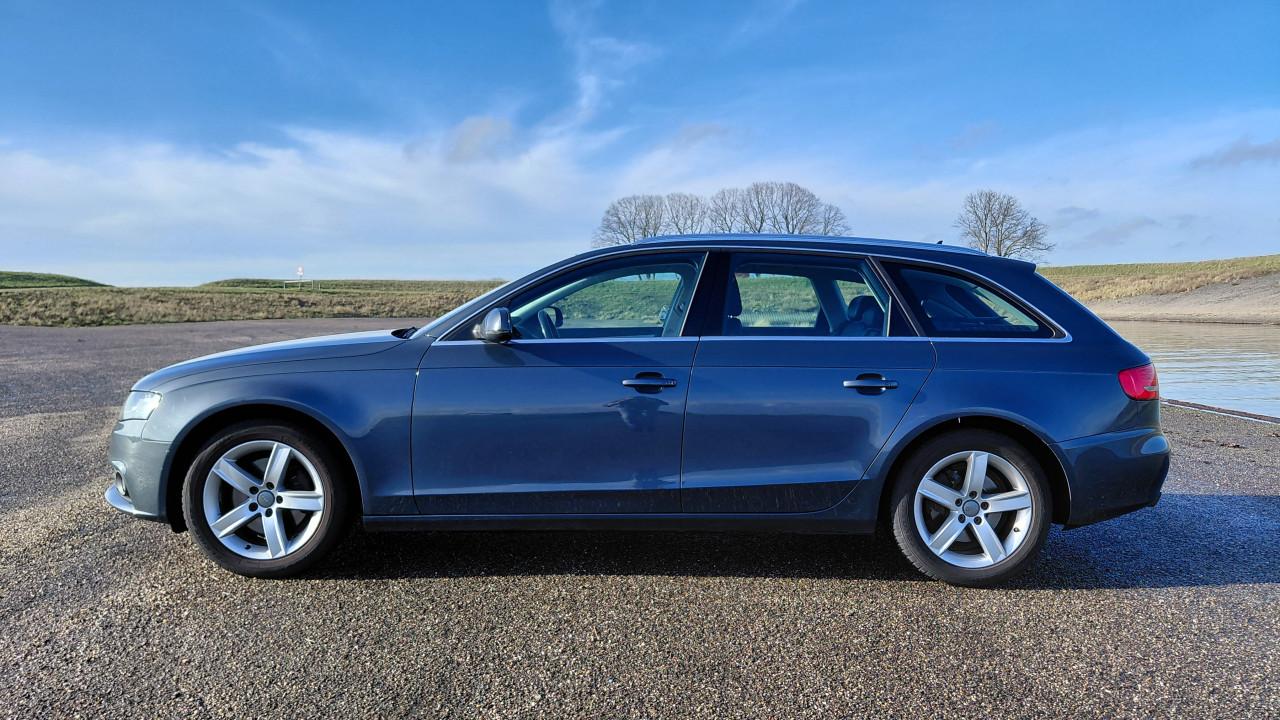 Audi a4 station b8 1.8 tfsi + extra set winterbanden