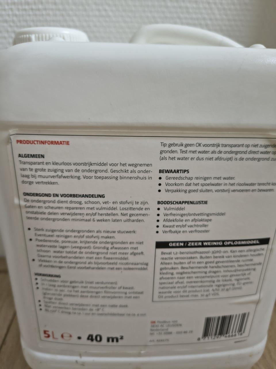 OK voorstrijk transparant. Voorstrijk verf voor binnen.