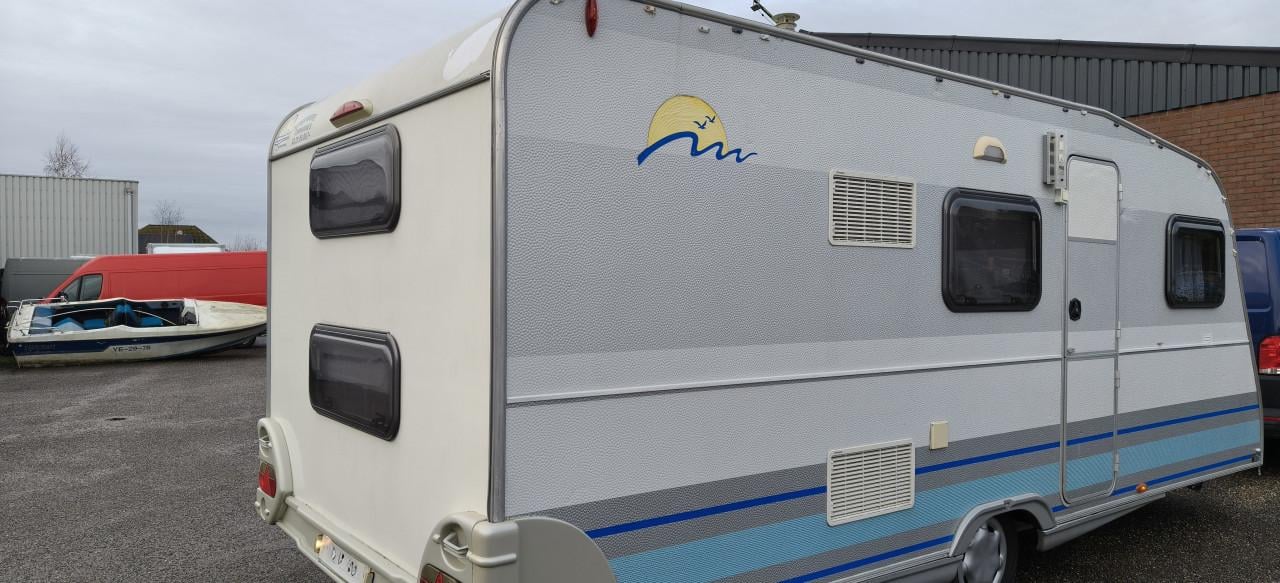 Merk: ACE :Vacancy 511 cdl stapelbed. Deze 6-persoons caravan