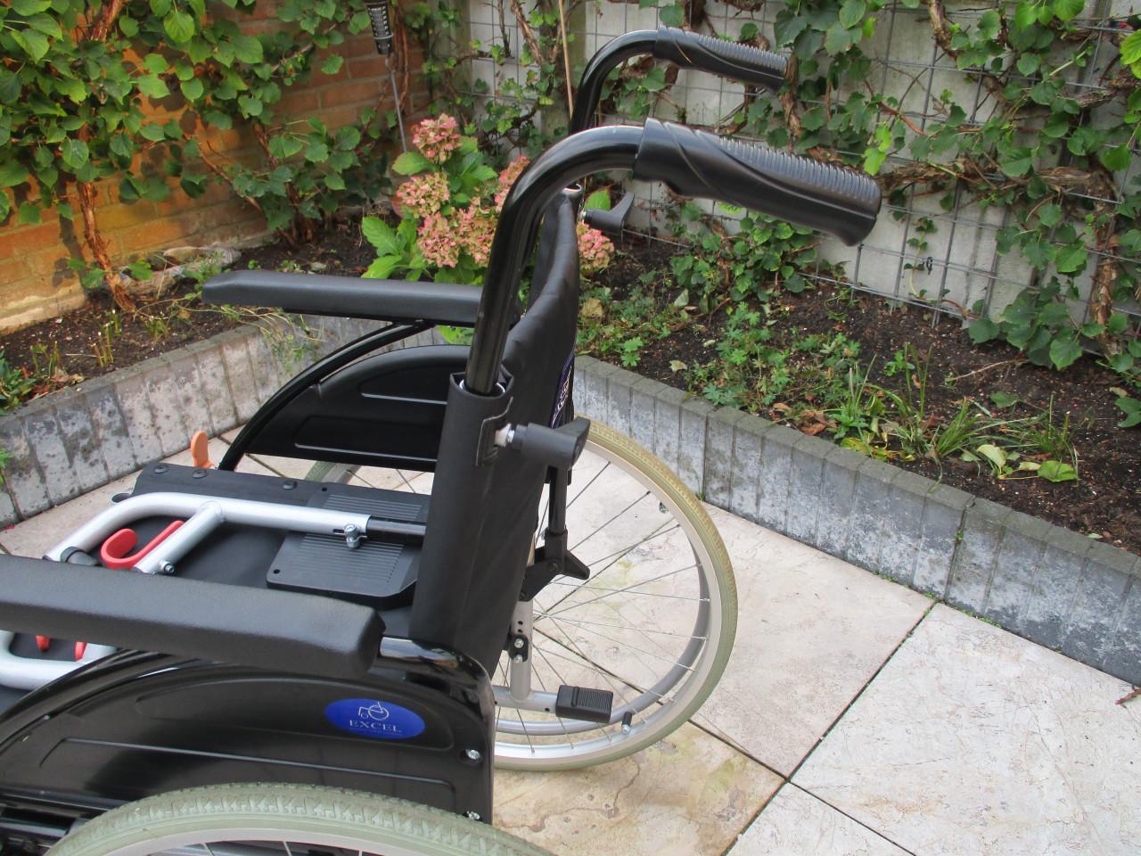 Nieuw Excel G -ECO opvouwbare lichtgewicht rolstoel met anti-lekbanden