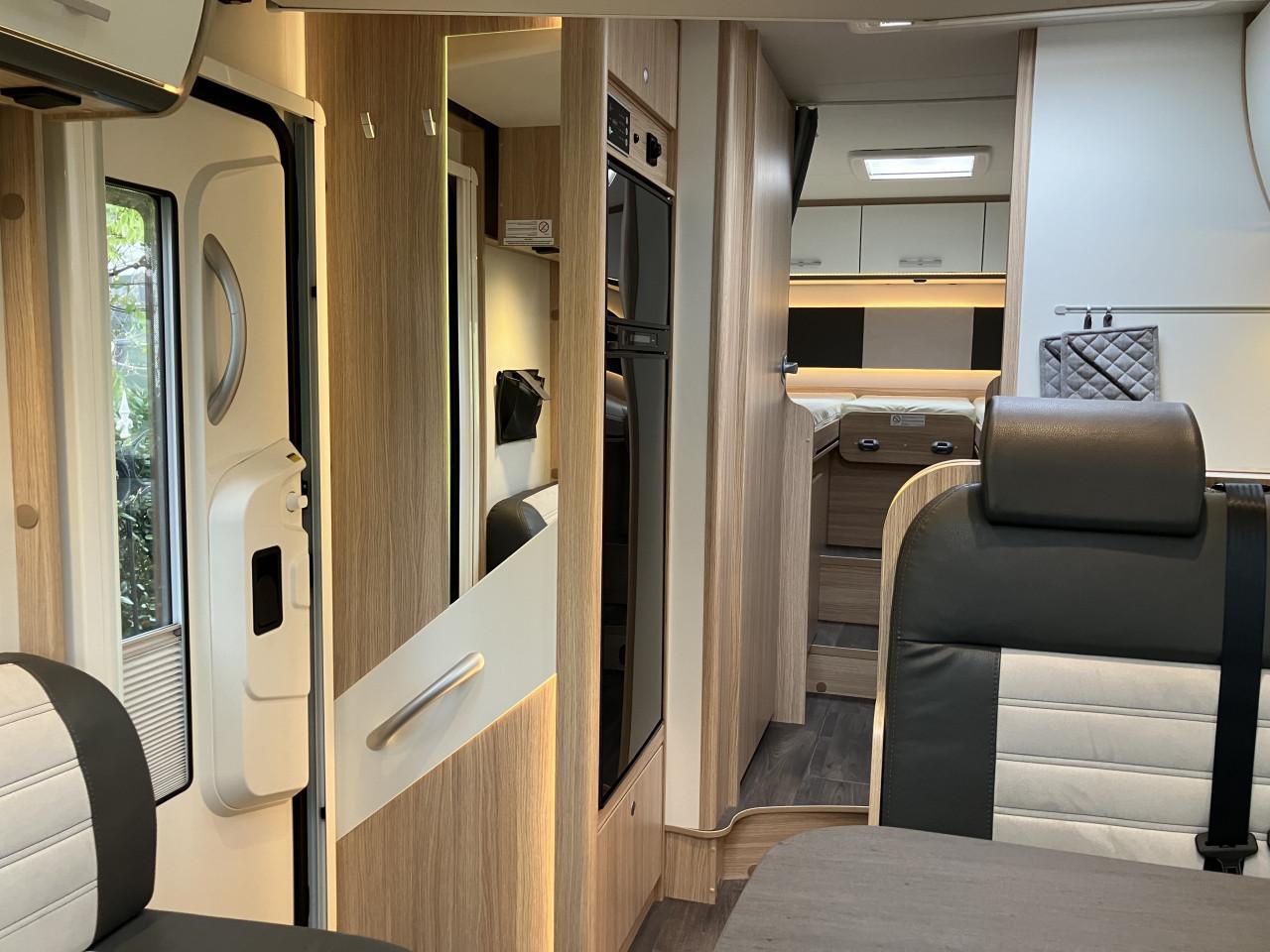 Te koop schitterende goed onderhouden 4 pers camper, Sunlight T68 (2023)