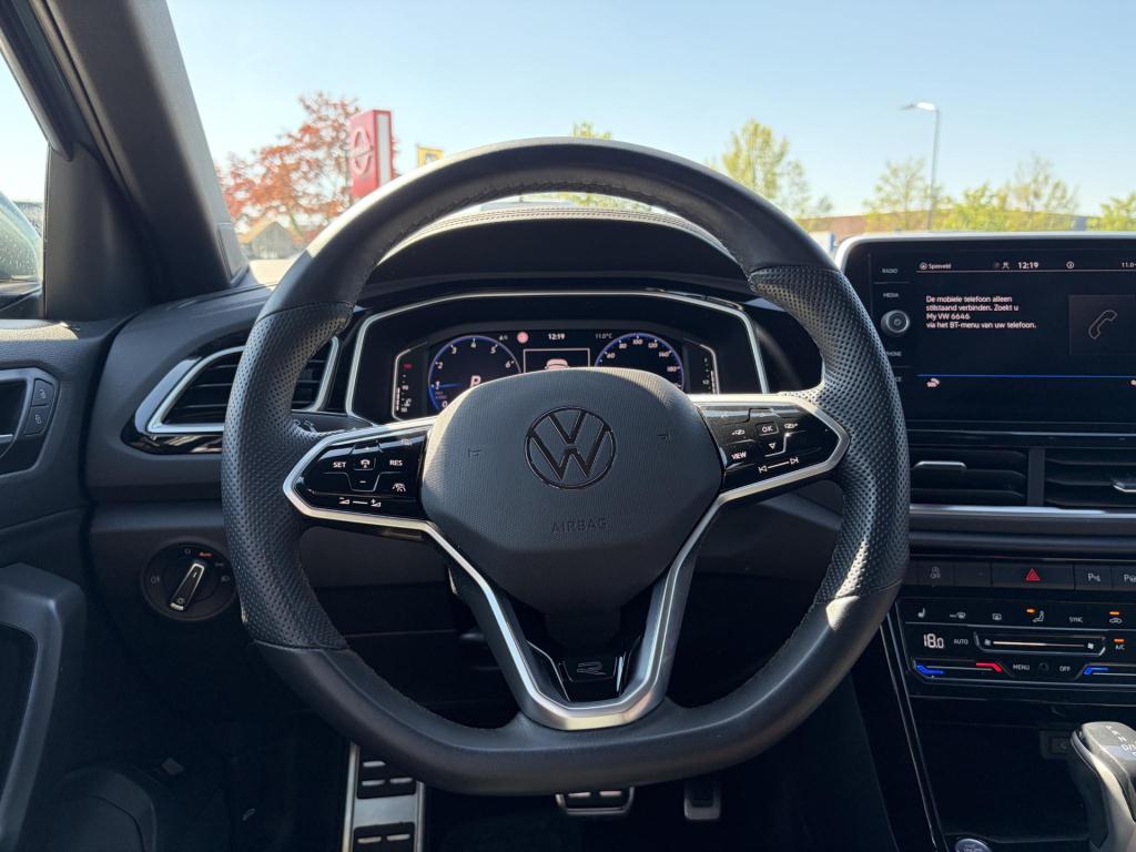 Volkswagen T-roc 1.5 tsi r-line |trekhaak | camera | adptieve cc | climate 