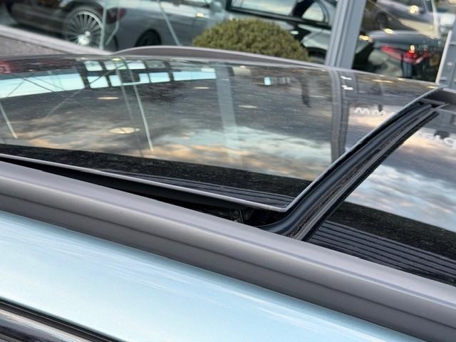 Mercedes-Benz Glc 300e 4matic amg line l airmatic l panoramadak l meesturen