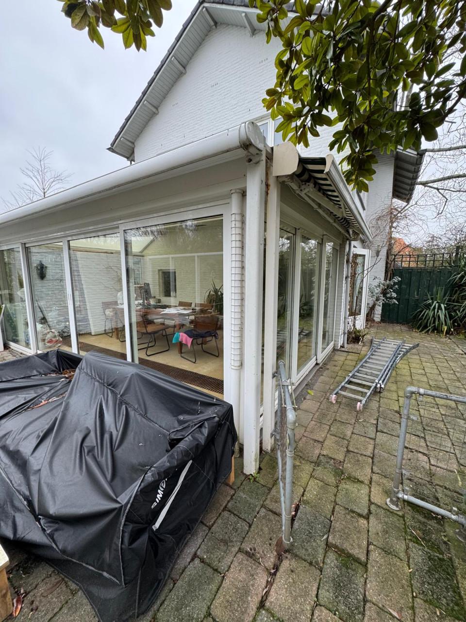 Serre 3500 x 5700 met elektrisch dakraam en zonnescherm