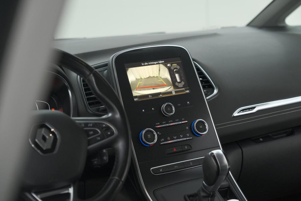 Renault Grand Scenic tce 140 edc intens | 7 zitplaatsen | trekhaak | camera
