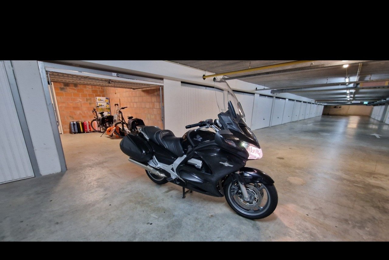 Pan European st1300 uit 2011
