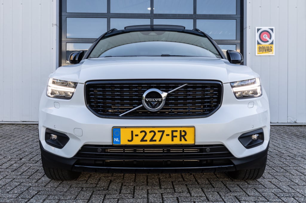Volvo XC40 1.5 t5 recharge r-design full options! ✅pano✅h&k✅360°cam✅leer