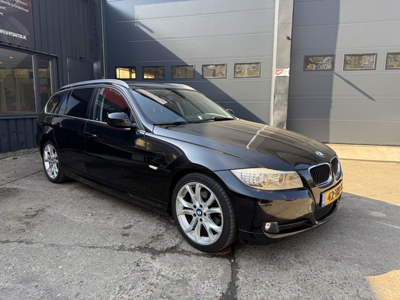 BMW 3-serie Touring 318i Luxury Line | Automaat| NAP