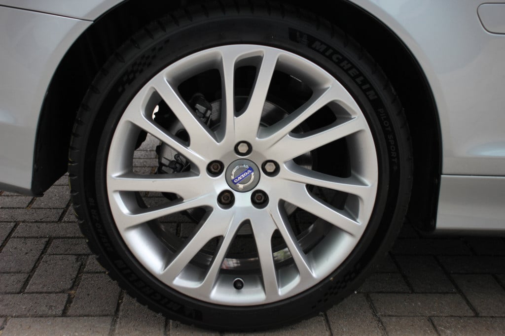 Volvo C70 convertible 2.5 t5 momentum | cruise | 230pk | leder/elec. stoele