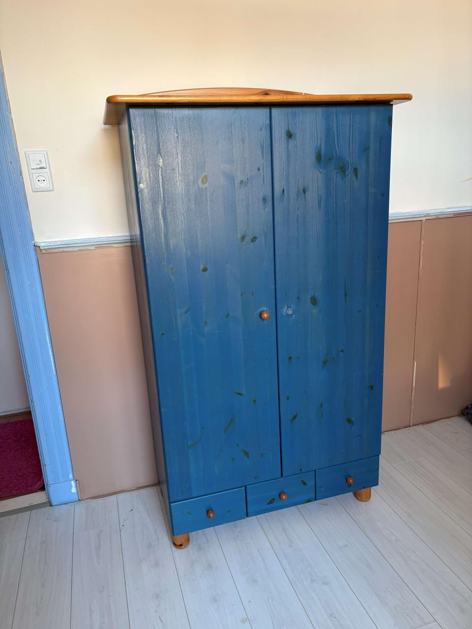 Commode en kledingkast