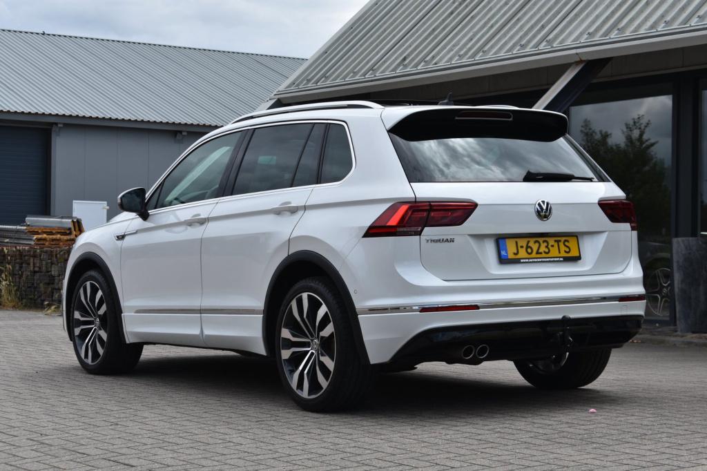 Volkswagen Tiguan 1.5 tsi act r-line | trekhaak | camera | stoelverwarming 