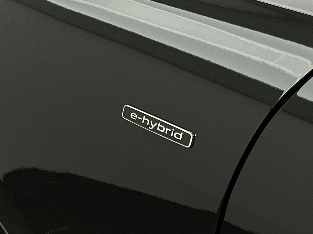 Audi Q5 s edition e-hybrid 220 kw / 299 pk suv 7 versn. s-