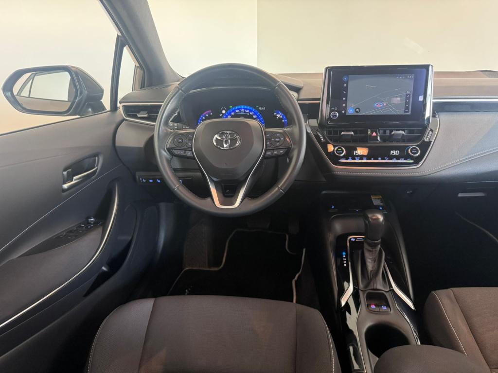 Toyota Corolla Touring Sports 1.8 hybrid business