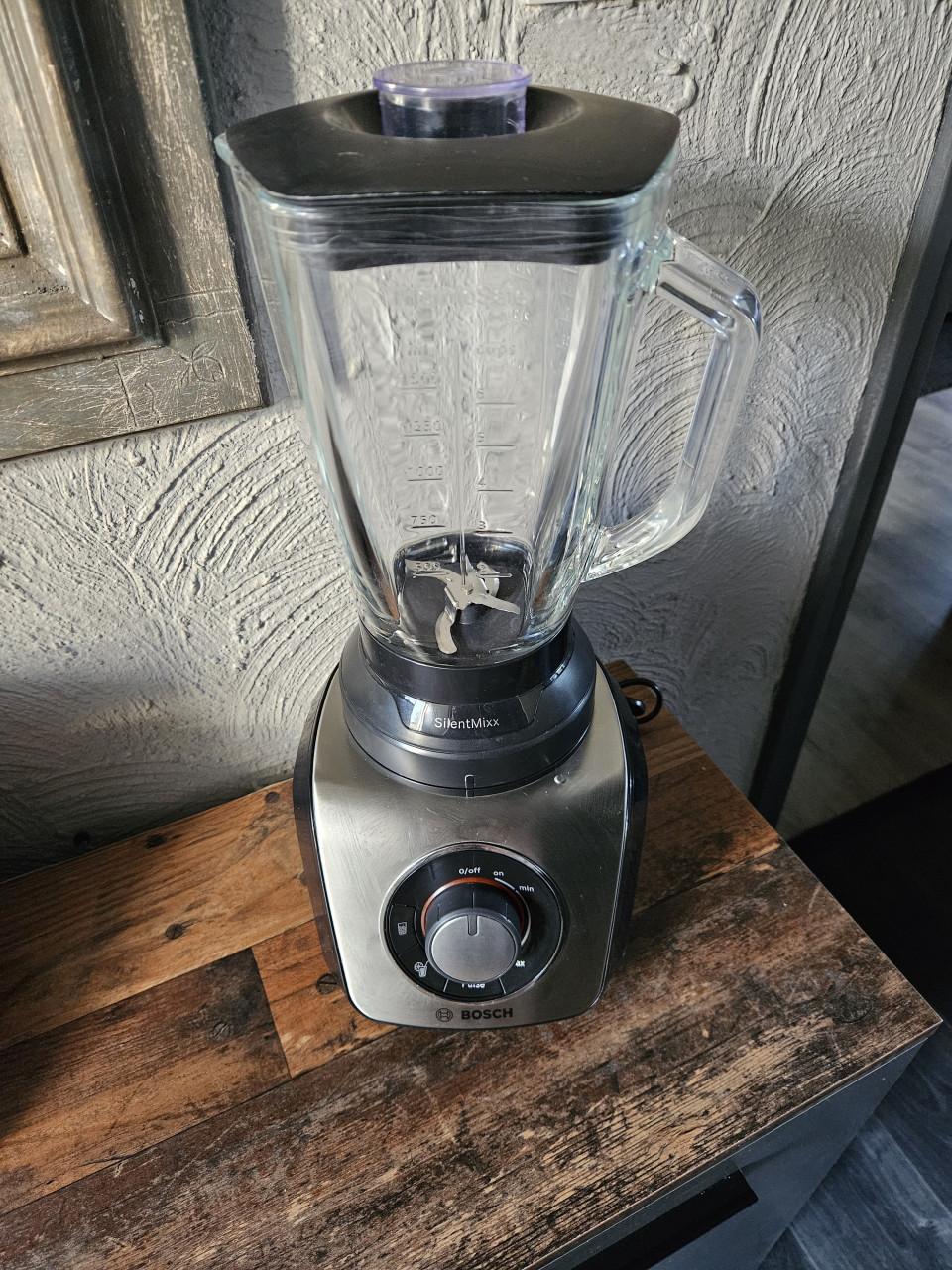 Zgan werkende Bosch SilentMixx Blender - glazen kan