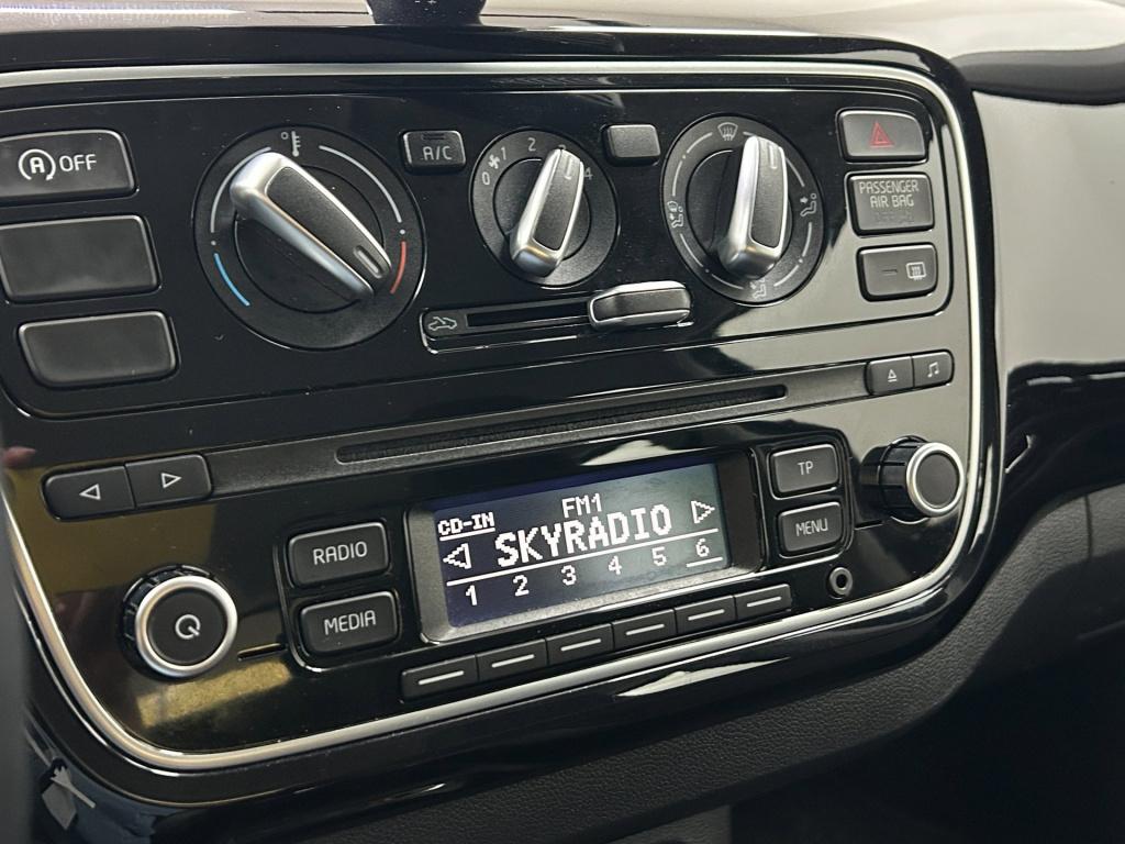 Volkswagen UP! occasion 1.0 high up! bluemotion | zwart | tweedehands volks