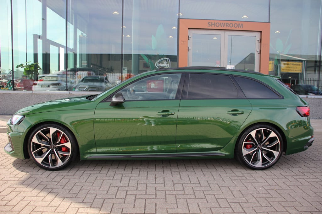 Audi Rs4 a4 avant 2.9 tfsi quattro pro line plus | pano | carbon | massage 