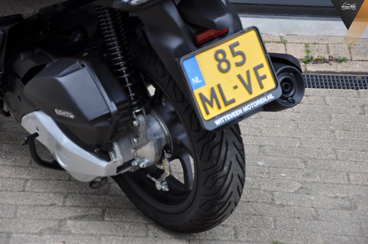 Honda PCX 125 , hele nette motr 2870 kms
