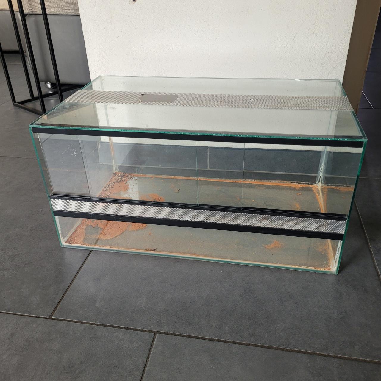 Kleine glazen bak terrarium voor hamster of reptiel