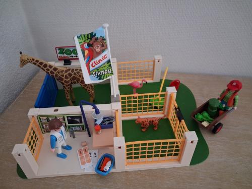 Playmobil dierverzorgingscentrum dierentuin set 4009