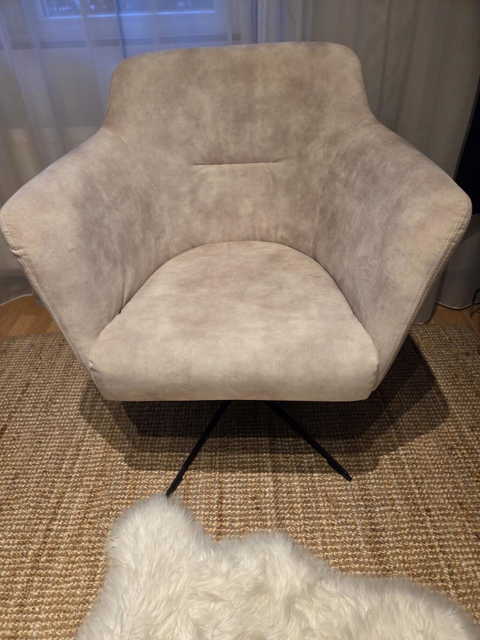DRAAIFAUTEUIL in beige velvet
