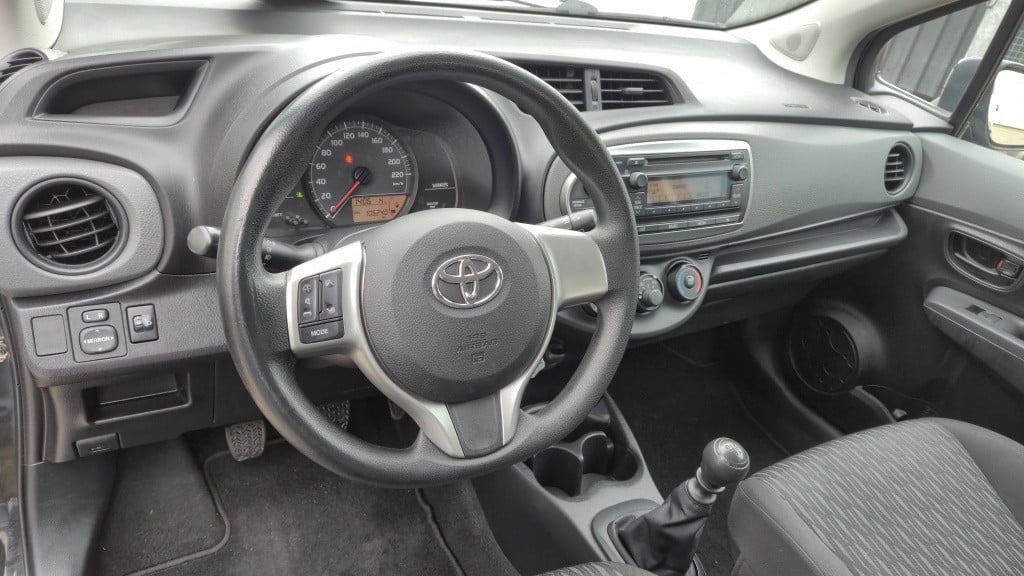 Toyota Yaris 1.3 vvt-i comfort
