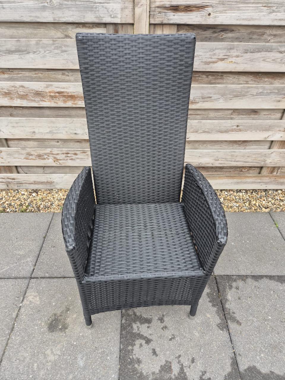 Tuinset met 4 verstelbare stoelen (Bezorging mogelijk)
