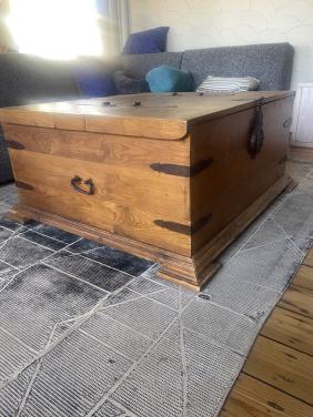 Houten salontafel kist model, koloniaal  45x85x100cm met 2 opbergruimtes