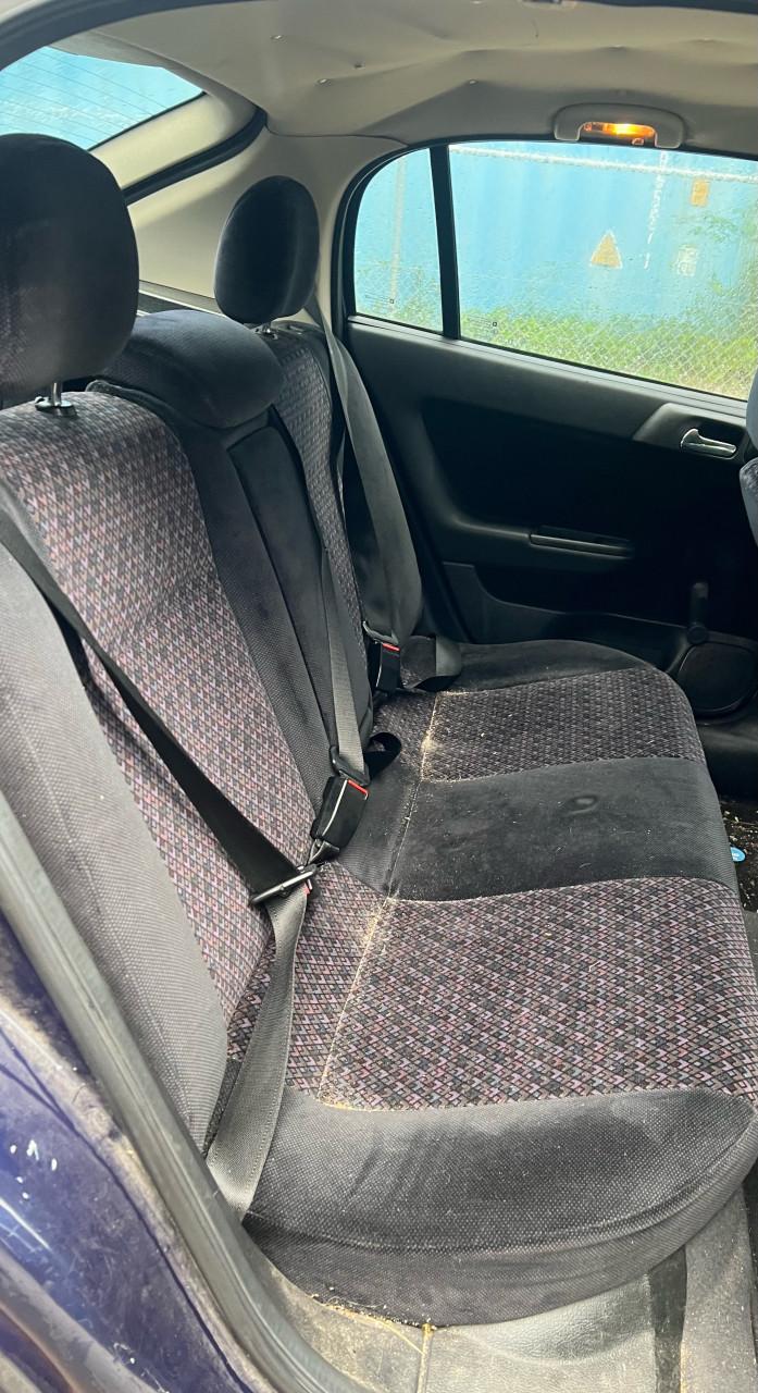Opel Astra 1.6-16V Pearl sportlook jaar apk