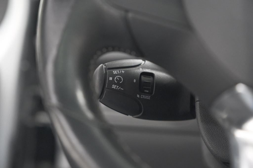 Peugeot 208 puretech 100 eat6 allure | panoramadak | camera | navigatie