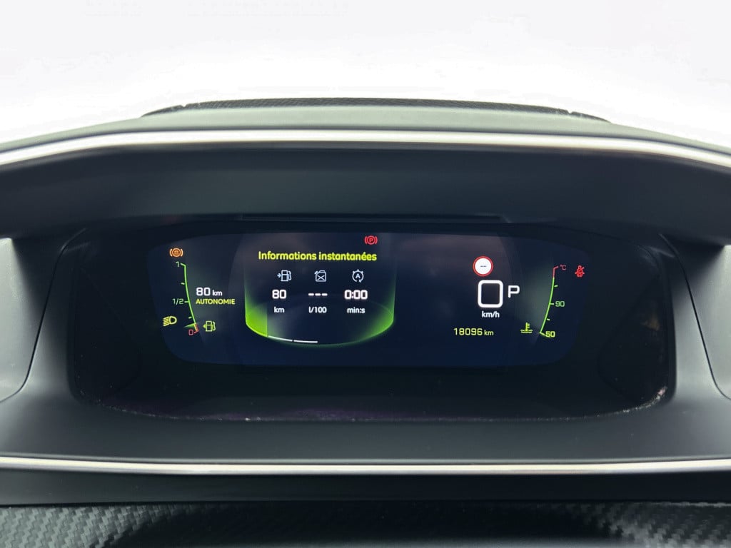 Peugeot 208 100 pk automaat gt-line stoelverwarming | navi | keyless entry