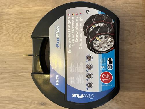 Pro plus Sneeuwkettingen ongebruikt.