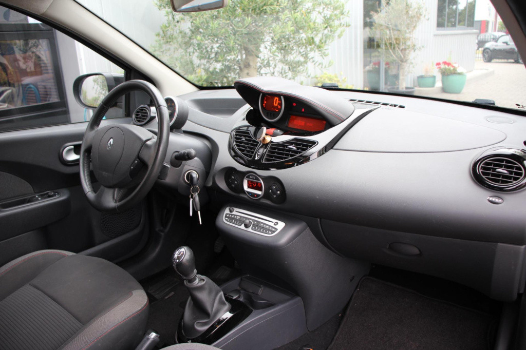 Renault Twingo 1.2 16v dynamique - riem v.v. inruil koopje - meeneemprijs