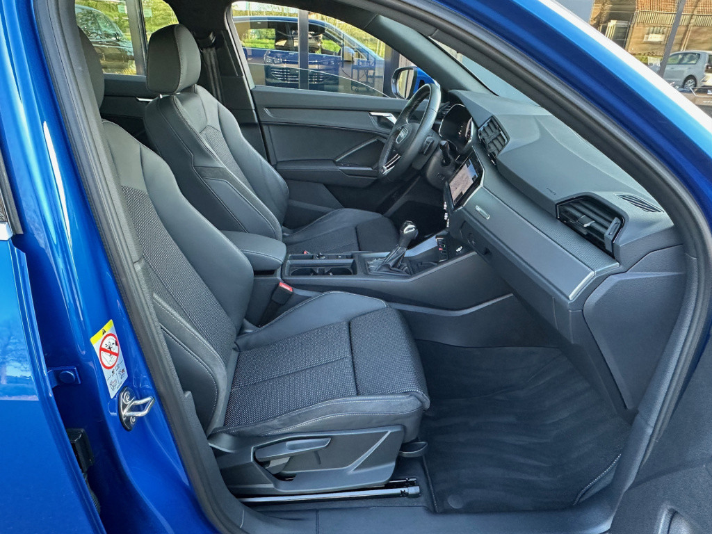Audi Q3 sportback 45 tfsie s-line | keyless | dode hoek | adapt. cruise | e