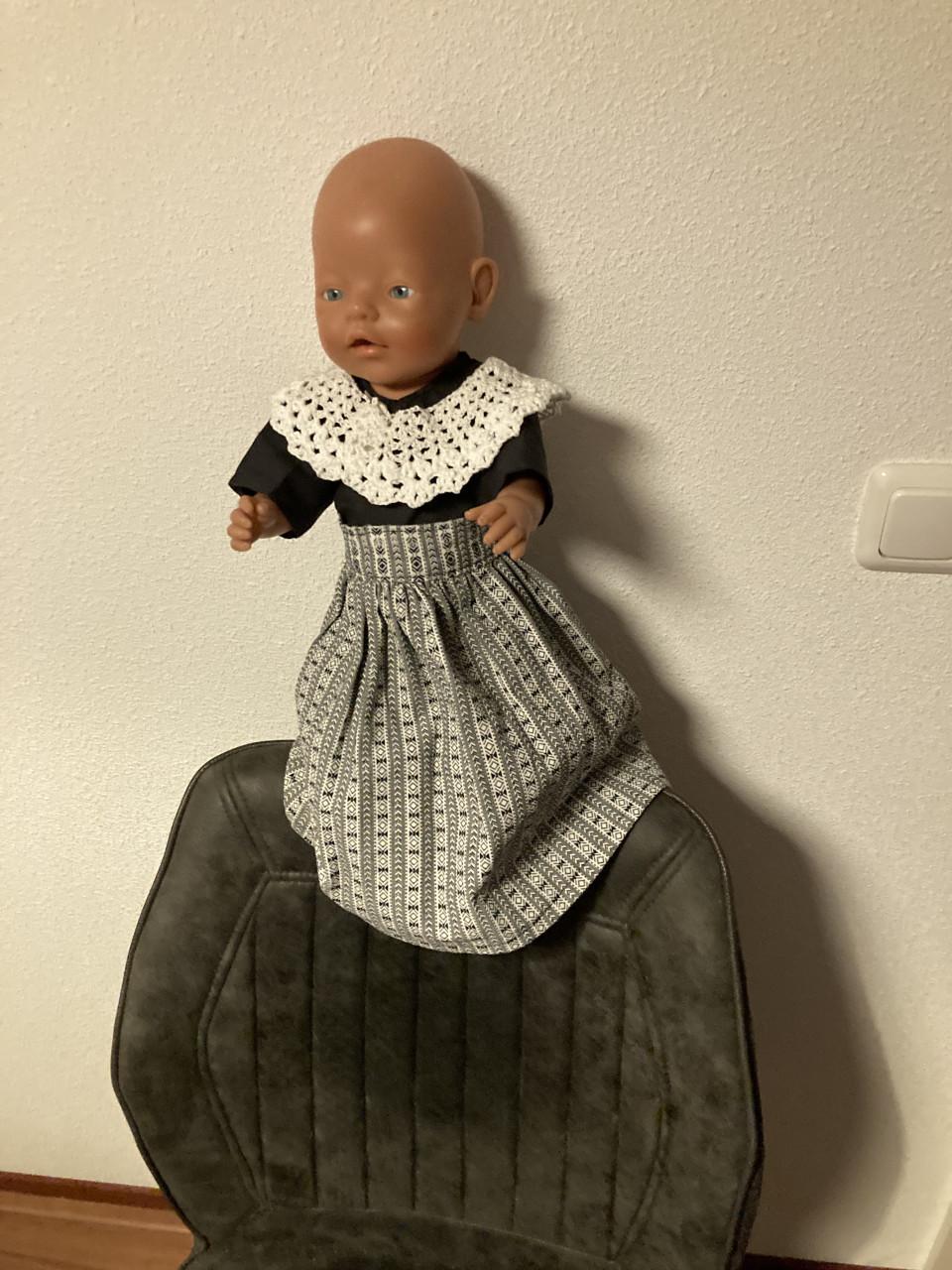 Zeeuwse pakjes voor babyborn pop