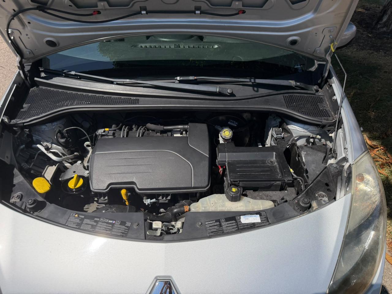 Te koop renault clio 12 zeer zuining auto