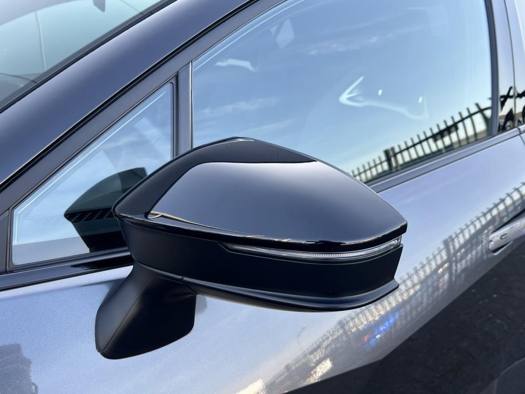 Toyota C-hr 2.0 phev 220 exec